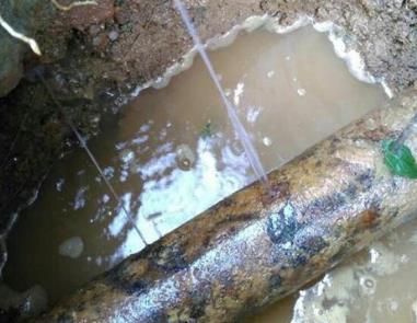 延川楼顶渗水维修公司分享下地暖漏水的原因及检测方法。